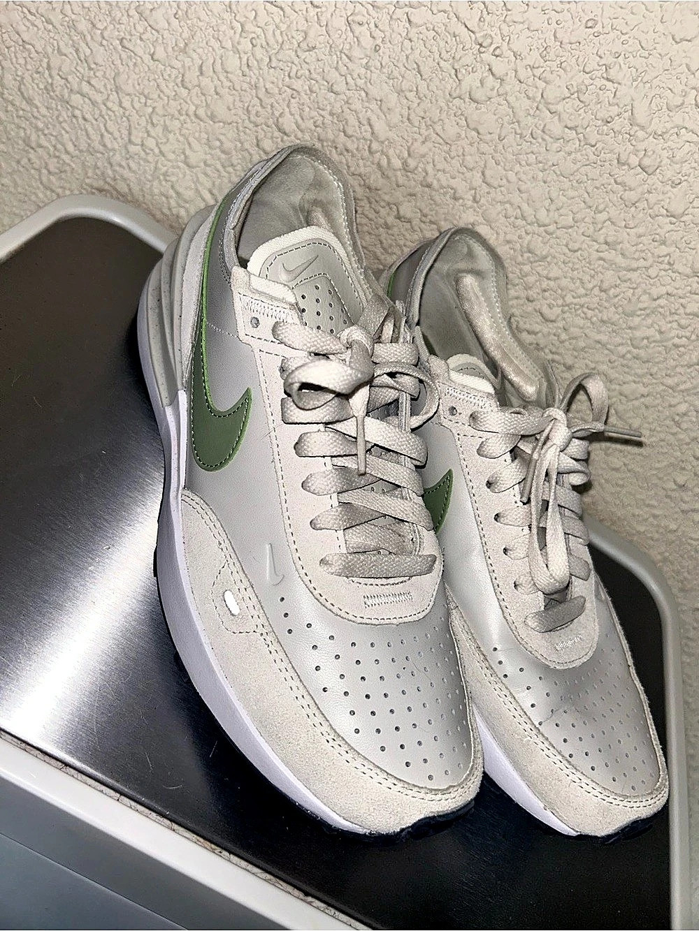 Nike Waffle One SE "Double Swoosh - Grey Green" White & Green Sneakers